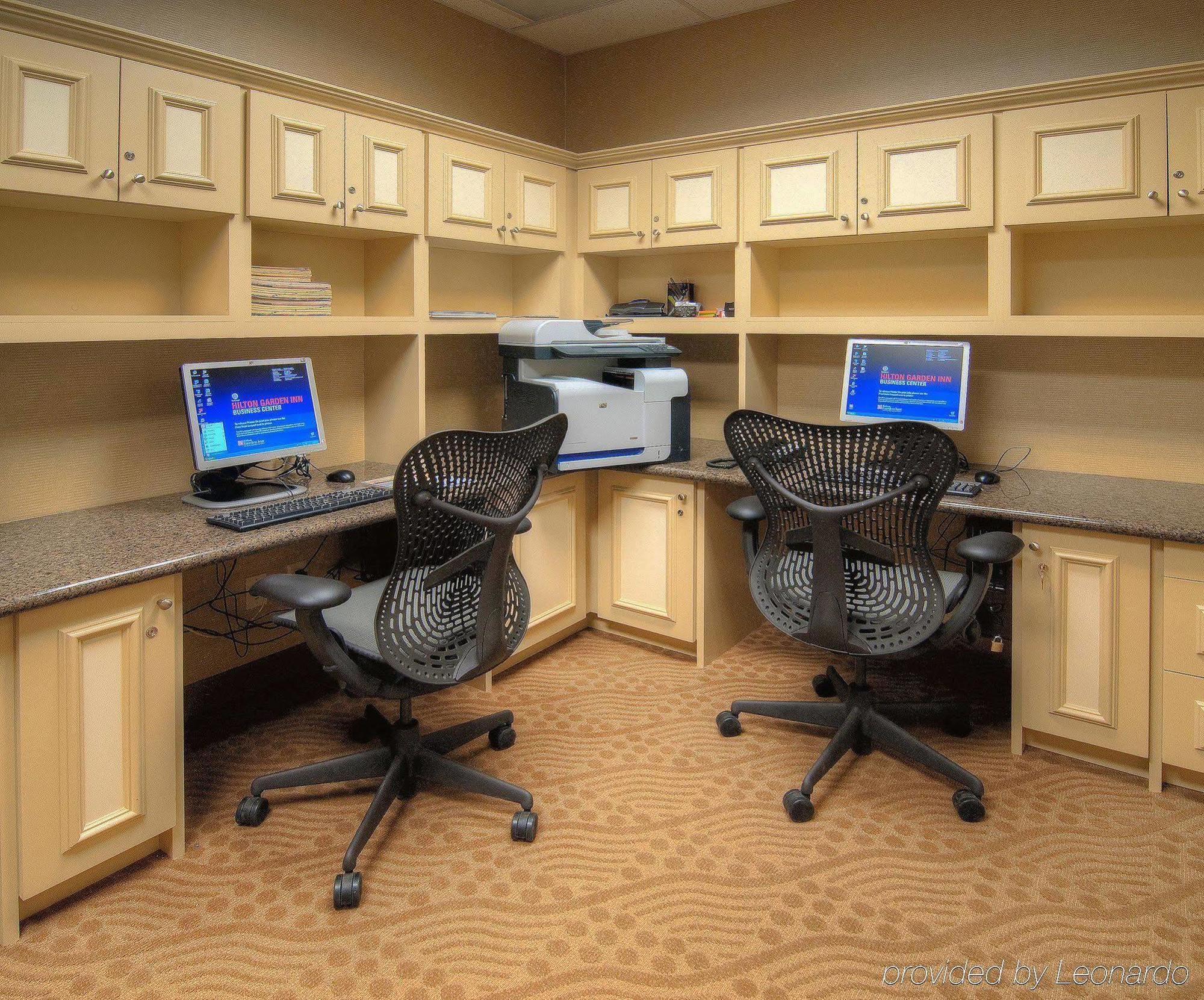 Hilton Garden Inn San Bernardino Facilități foto